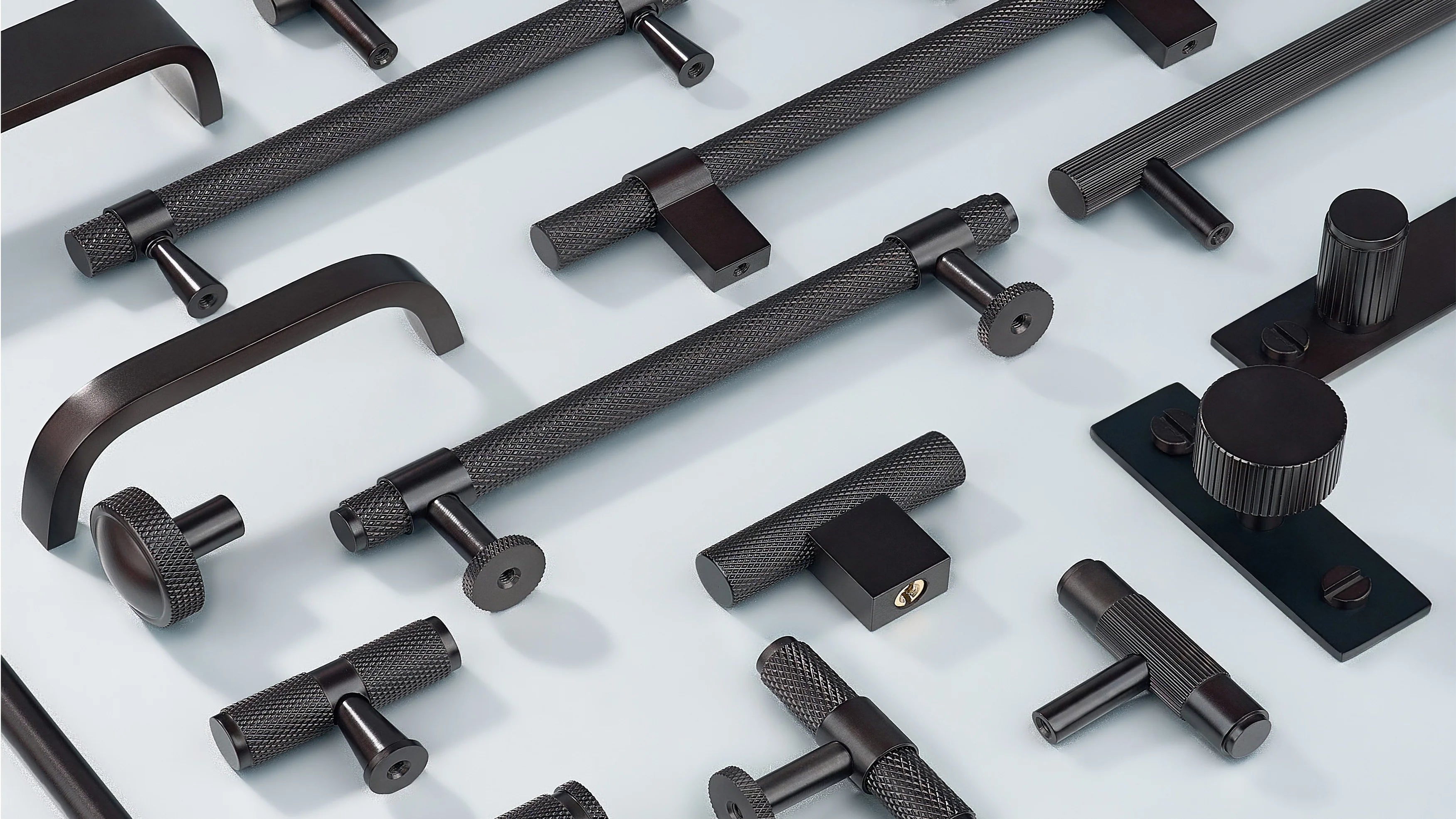 Cabinet handle in diamond knurling, linear knurling, curve shape along with cabinet knobs in T shape, round shape with or without back-plate in oil rubbed bronze finish