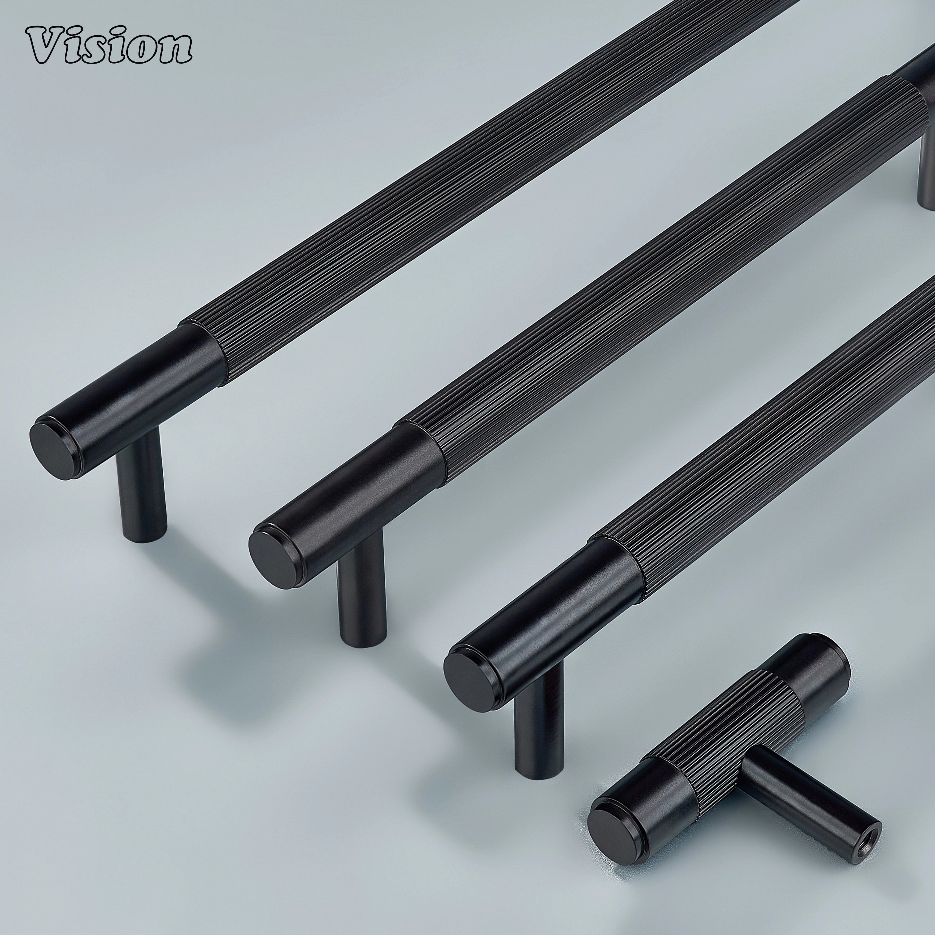 Premium brass handle in oil rubbed bronze with linear knurling.